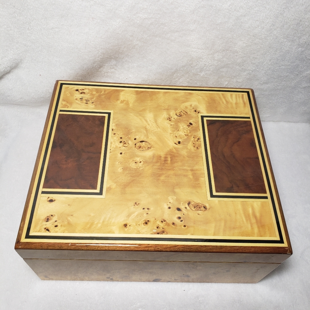 25-175 Count Cedar Cigar Humidor w Humidor Hygrometer & Cigar Cutter TOULOUSE175